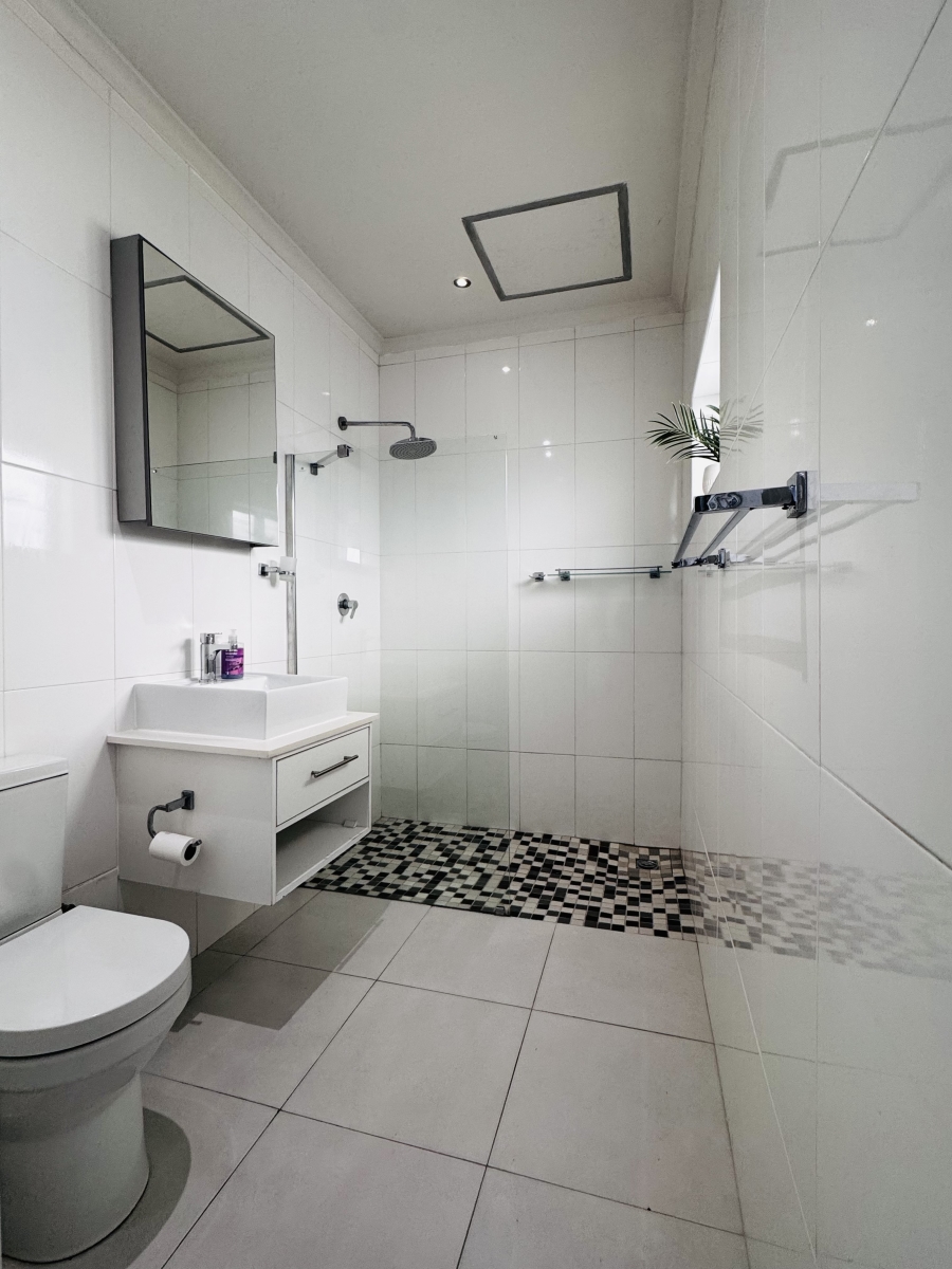 0 Bedroom Property for Sale in Green Point Western Cape